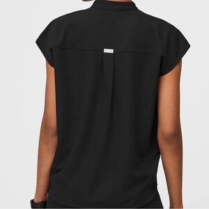 Figs Black scrub set